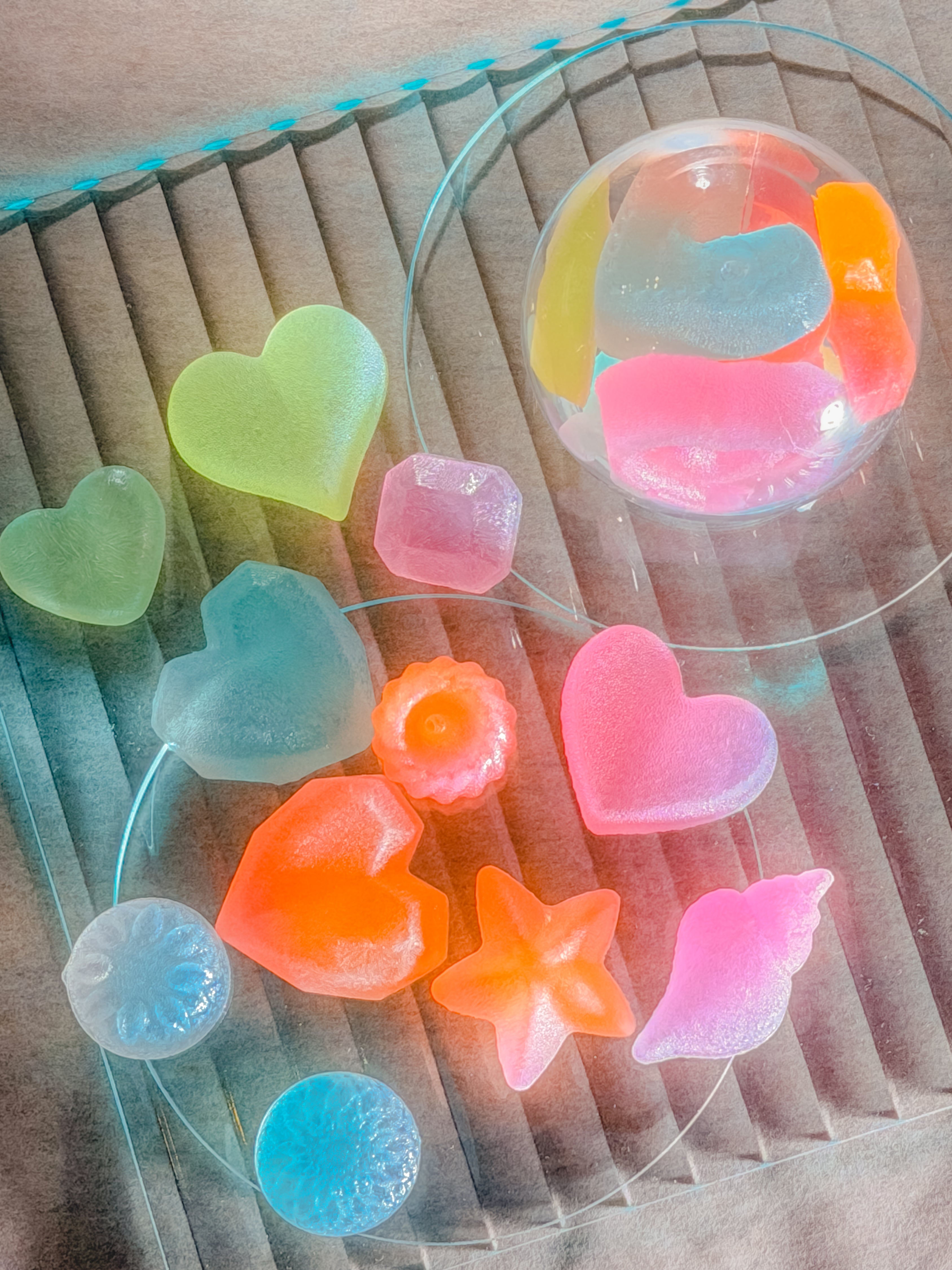 2 x Crystal Candy Globes